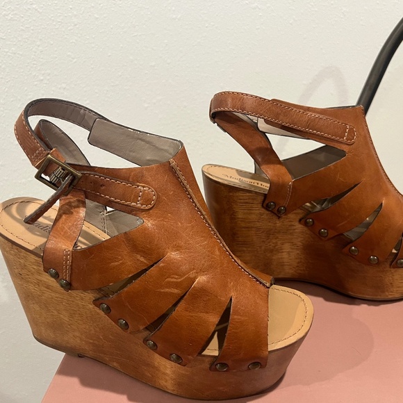 Sandals platform - Picture 1 of 3